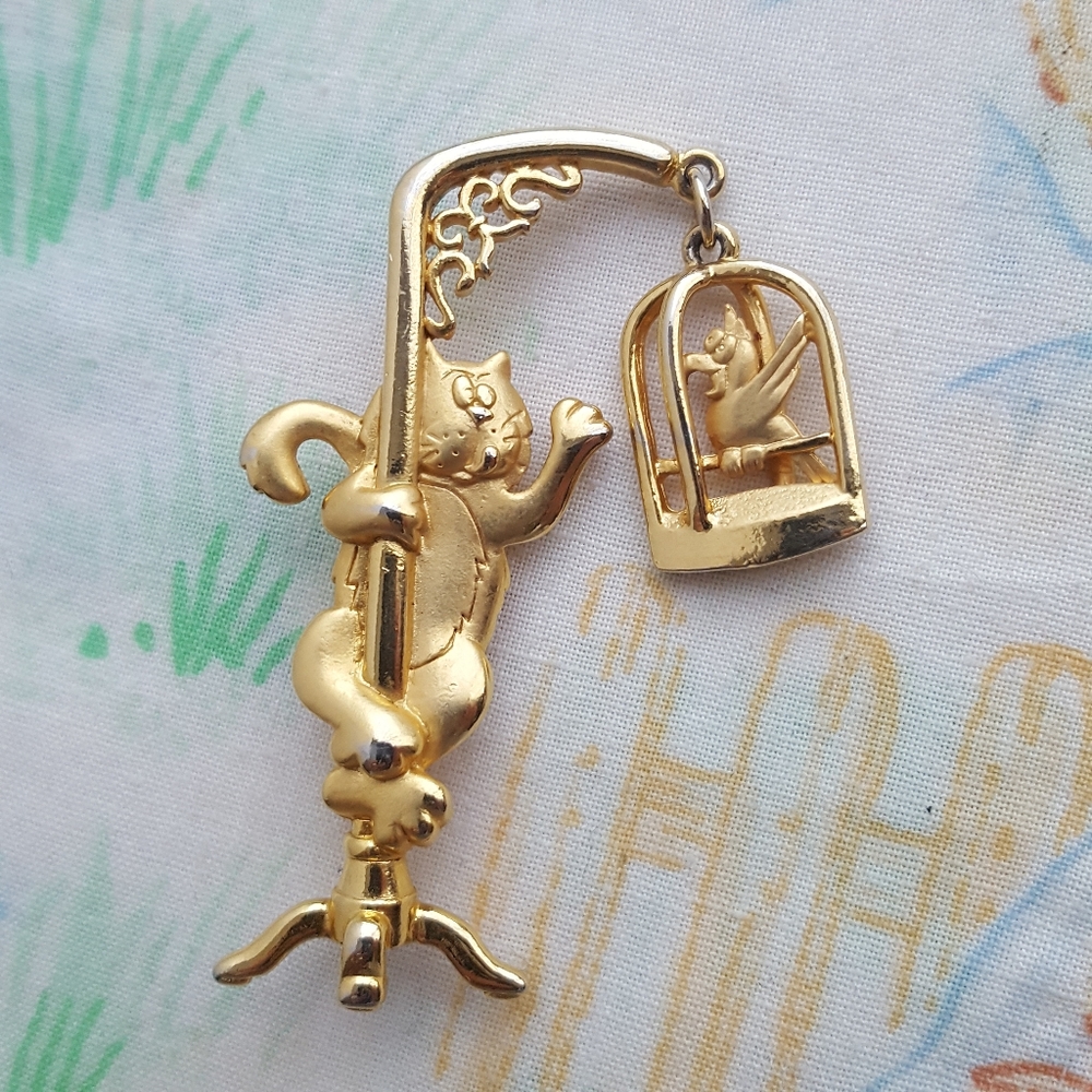 🌙Large Signed JJ Vintage Cat Brooch Pin Moving Parts - Picture 7 of 10